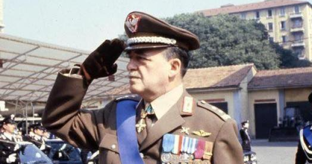 Dalla Chiesa, 39 anni fa l'omicidio. Mattarella: "Grande esempio nella lotta alla mafia"