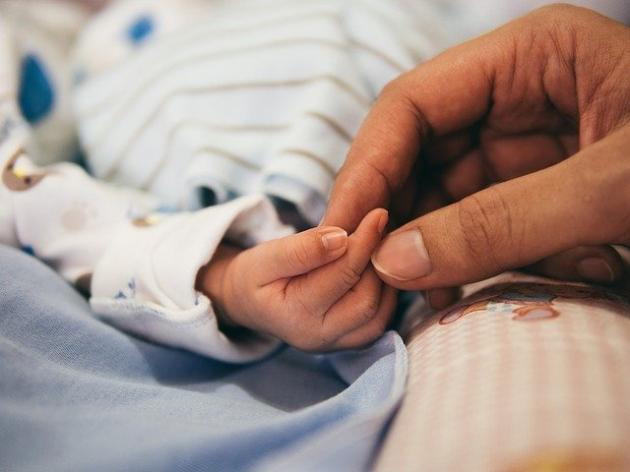 Roma, nata "Poesia": la prima bimba di una donna afgana fuggita da Kabul