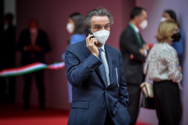 Vaccino Covid Lombardia, Fontana: "Via alla terza dose dalla prossima settimana"