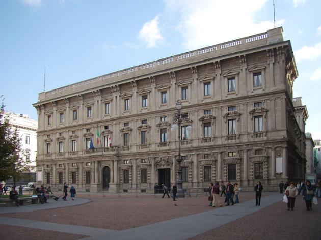 Inefficienza uffici pubblici a Milano: a Fantozzi risponde il Comune, con una supercazzola alla Duca Conte Balabam