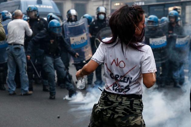 Gli scontri a Roma e l'effetto Quisling: perché bisogna schierarsi dalla parte dei ribelli che contrastano una dittatura