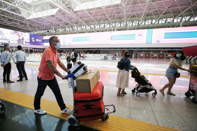 Sciopero oggi, 127 aerei cancellati, strade bloccate e trasporti a singhiozzo
