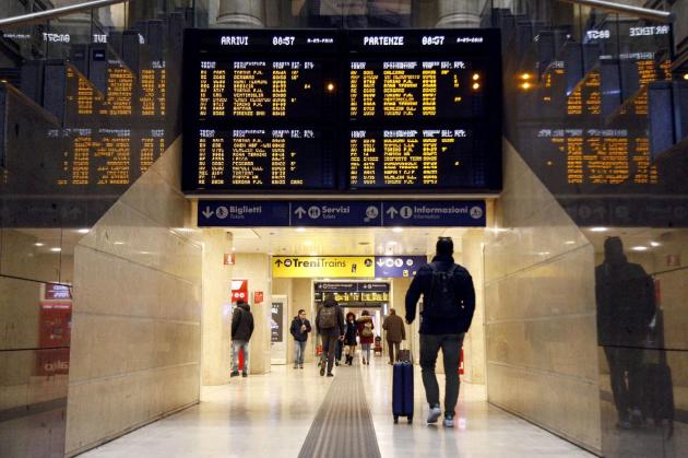 Sciopero 11 ottobre 2021: la situazione di oggi su treni, aerei e trasporti