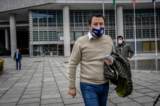 Governo, la provocazione di Salvini: "Con Draghi rapporto diretto, a differenza di altri"