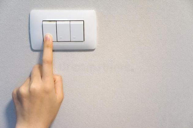 Terna, con l'ora legale abbiamo risparmiato elettricità per 105 milioni di euro ed evitato 215mila tonnellate di CO2