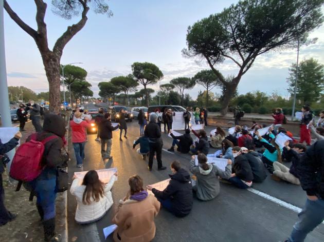 G20 Roma, sit in di protesta: sgomberati manifestanti