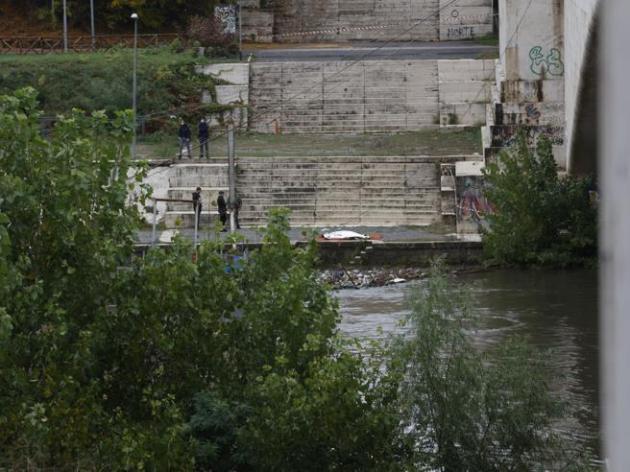 Il corpo senza vita del pugile ritrovato nel fiume Tevere