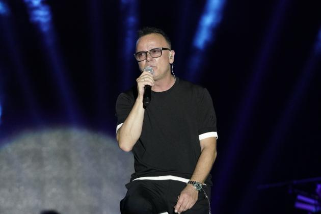Gigi D'Alessio positivo al Covid: "Sto bene". Salta concertone di Capodanno