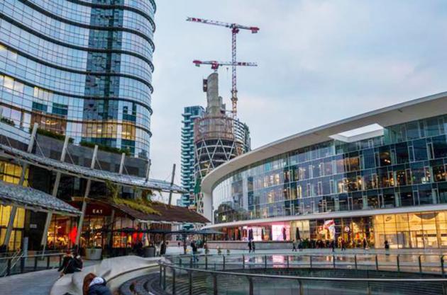 Piazza Gae Aulenti