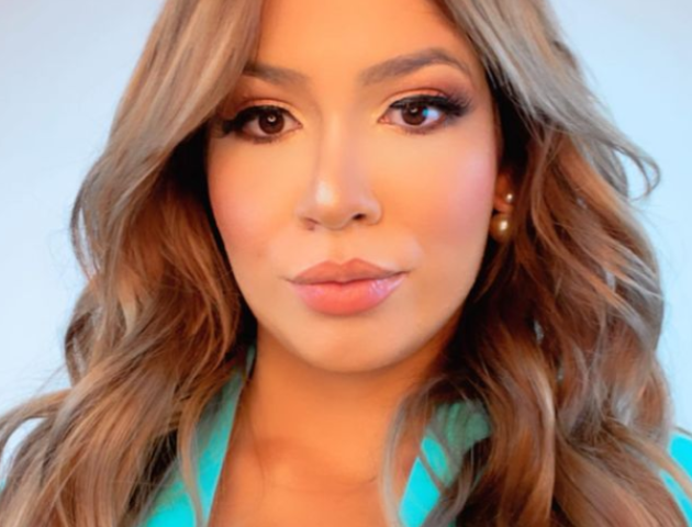 Mar&iacute;lia Mendon&ccedil;a morta a 26 anni in un incidente aereo: lutto per la cantante brasiliana