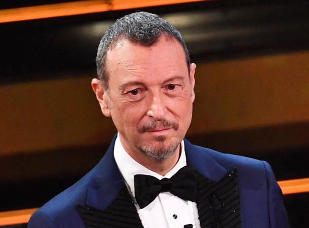 Chi è Amadeus, età, la prima moglie Marisa di Martino, moglie oggi, altezza, malattia, origine: tutto sul conduttore