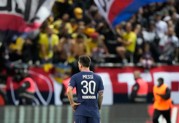 Lionel Messi con la maglia del PSG durante il match contro il Reims, 2021