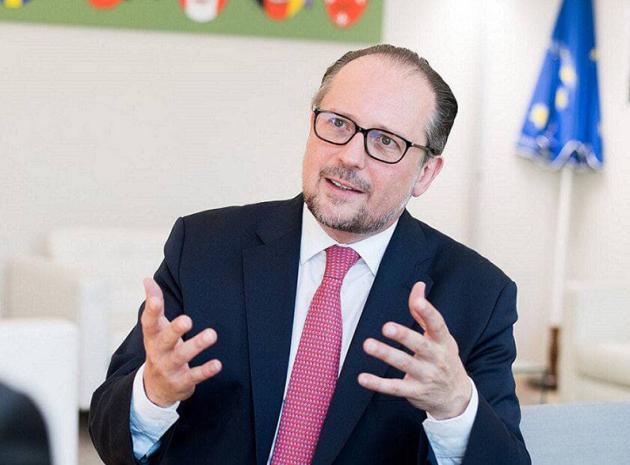 Austria, Schallenberg di è dimesso da cancelliere: crisi politica in pieno lockdown