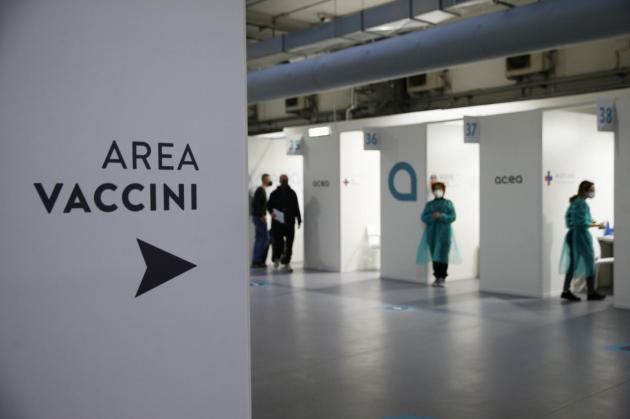 Vaccino Covid ai bambini, in Lombardia prenotato solo il 4% degli under 12 