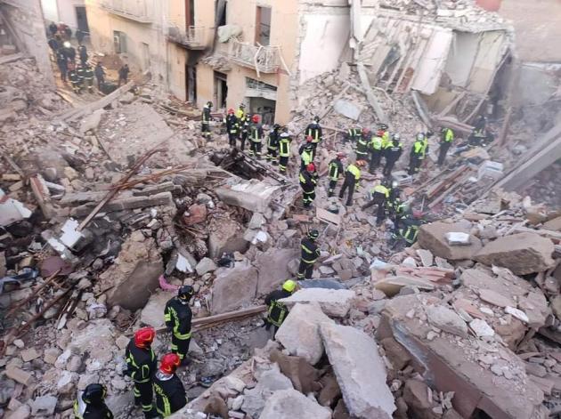 Ravanusa, ultime notizie: "Puzza di gas da 7 giorni". Si indaga per omicidio colposo