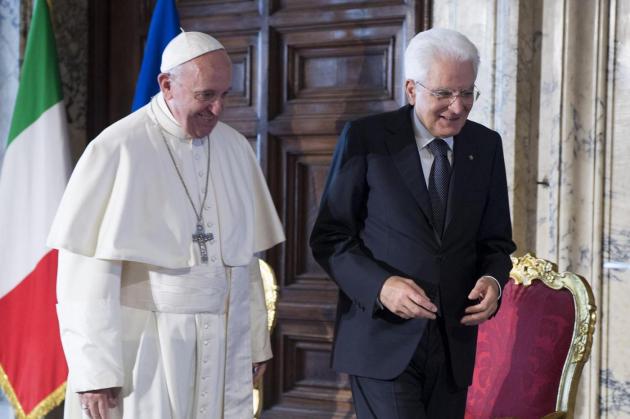 Mattarella in Vaticano per l'ultima visita al Papa come Presidente della Repubblica