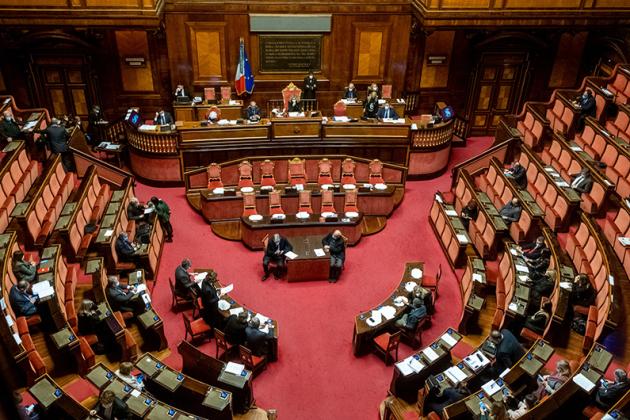 M5S, il Senato reintegra sei parlamentari espulsi: chi sono i grillini anti Draghi