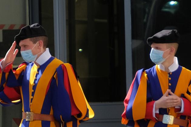 Green pass, giuristi svizzeri contro il modello 2G: "È anticostituzionale"
