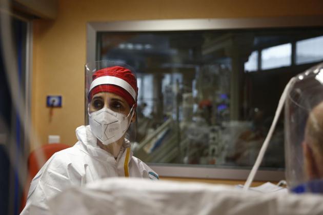 Covid in Italia, il bollettino di oggi 4 gennaio: 170.844 nuovi casi e 259 morti