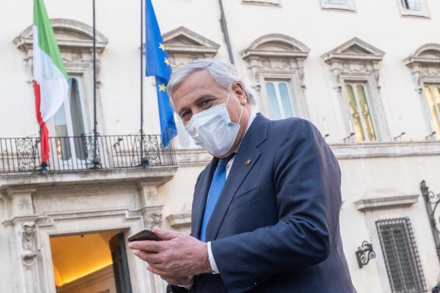 Quirinale, Tajani: "Berlusconi miglior candidato. Saranno decisivi Renzi e gruppo misto"