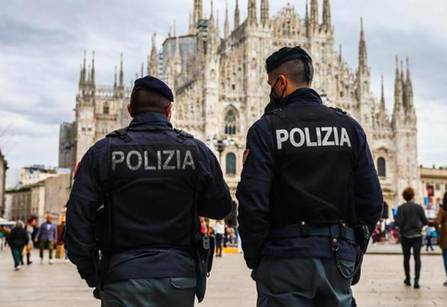 Molestie di Capodanno a Milano, fermati due giovani per le aggressioni in Piazza Duomo