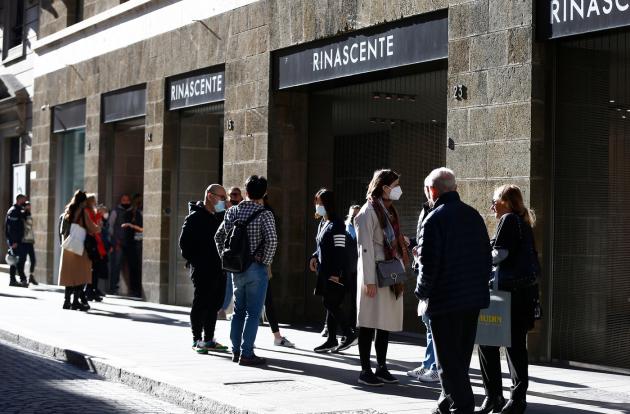 Green pass, dalle tabaccherie alle librerie: dove sarà obbligatorio da 1 febbraio 