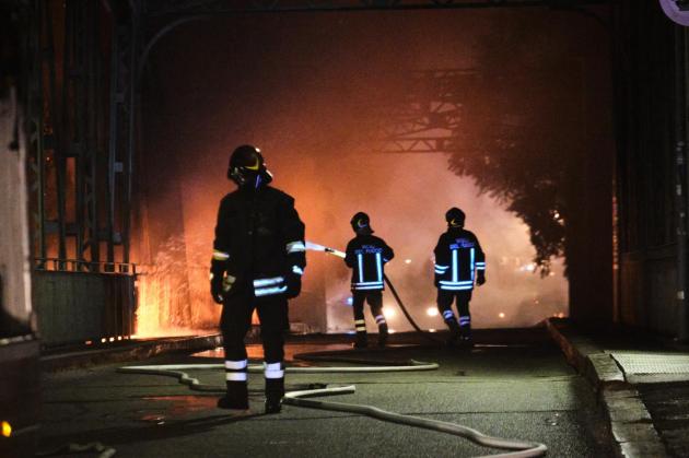 Incendio Reggio Emilia, sono due bambini le vittime: genitori tratti in salvo