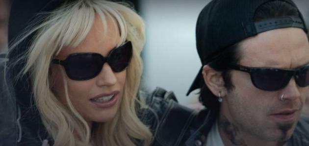 Pam e Tommy su Disney plus, la storia vera di Pamela Anderson e Tommy Lee