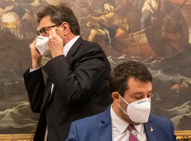Superbonus, Salvini e Giorgetti spaccano la Lega: per il segretario la misura "è fondamentale"