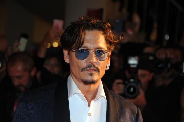 Johnny Depp oggi: film, età, altezza, patrimonio, moglie e pubblicità Sauvage