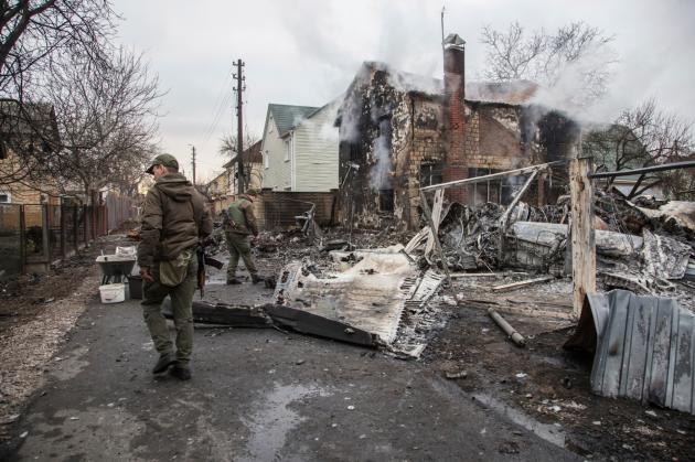 Guerra Ucraina-Russia, Kiev in fiamme: anche Italia promette aiuti militari