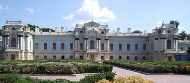 Ucraina,  una task force italiana per proteggere dai danni bellici il settecentesco palazzo Mariinskij 