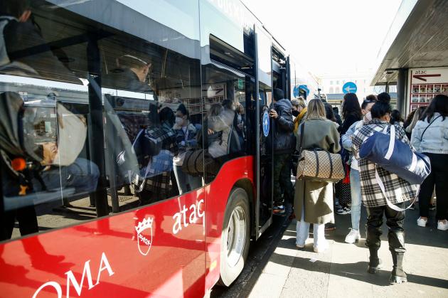 Sciopero 8 marzo 2022 Roma: orari, scuola, trasporti, ztl, Trenitalia