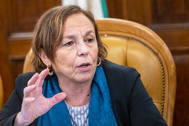 Ucraina, Lamorgese annuncia: "I profughi saranno ospitati nei immobili confiscati alle mafie"