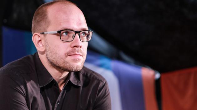Intelligence, parla Evgeny Morozov: “Il lato oscuro della rete. La scommessa del Syllabus Project”