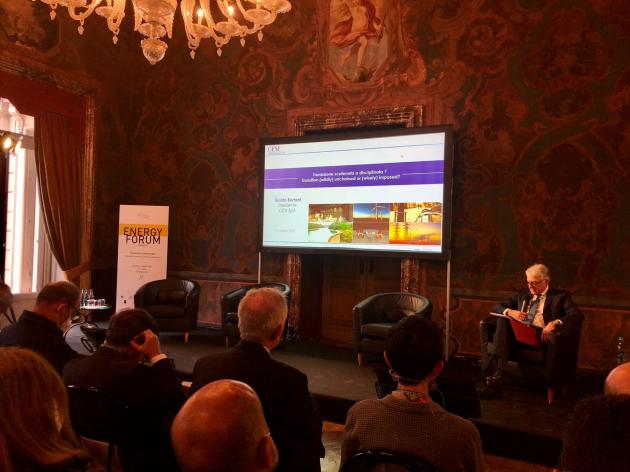 Energy Forum VIII, mobilità sostenibile. Arcioni: "Agelavolare in termini nomativi e di contributi"