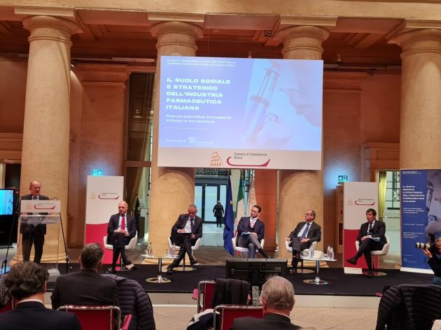 Il ruolo sociale e strategico dell’industria farmaceutica a capitale italiano