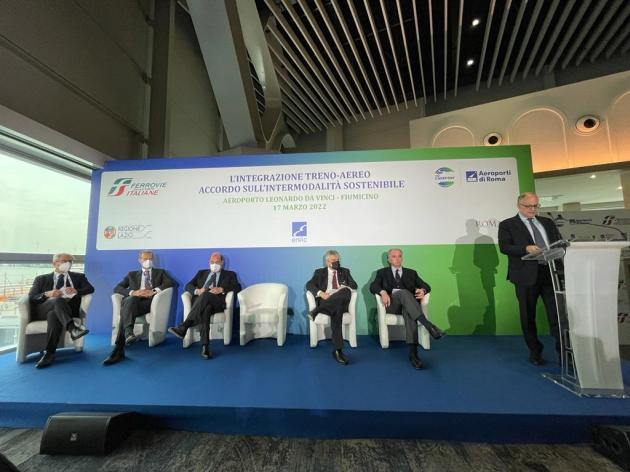FS Italiane e ADR: accordo sull’intermodalità sostenibile. Ferraris: "Sistema di trasporto interconnesso e sostenibile rende l'intero Paese più competitivo"