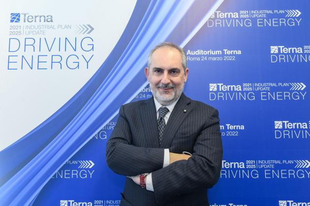 Terna presenta il Piano Industriale e accelera sugli investimenti: 10 miliardi per la transizione e l'indipendenza energetica