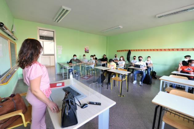 Docenti non vaccinati, la denuncia dopo il rientro a scuola: "Isolati e bullizzati"
