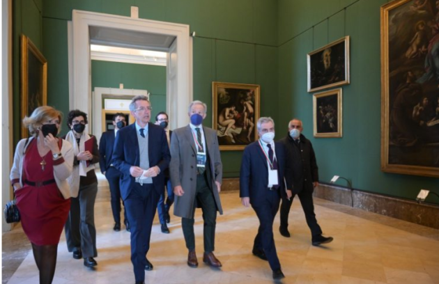  Al Museo e Real Bosco di Capodimonte una delle collezioni più importanti di porcellane con il sostegno di CDP. Parte da qui il Roadshow 