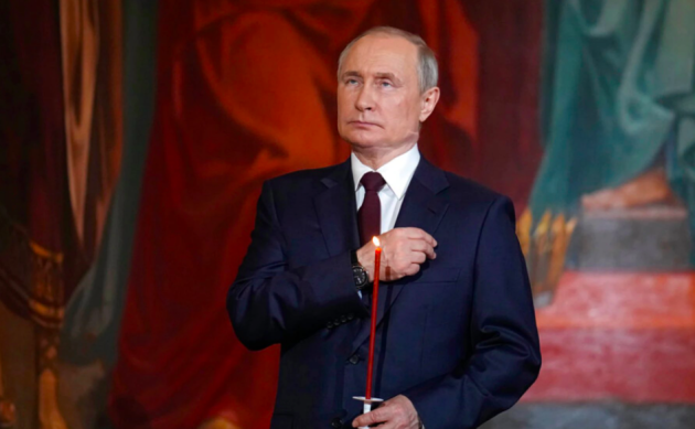 Putin alla messa della Pasqua ortodossa a Mosca. Kiev: "Russia accetti tregua pasquale"