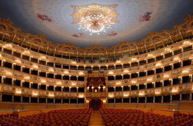 Il gala firmato Dior al Teatro La Fenice conclude la mondana settimana a Venezia
