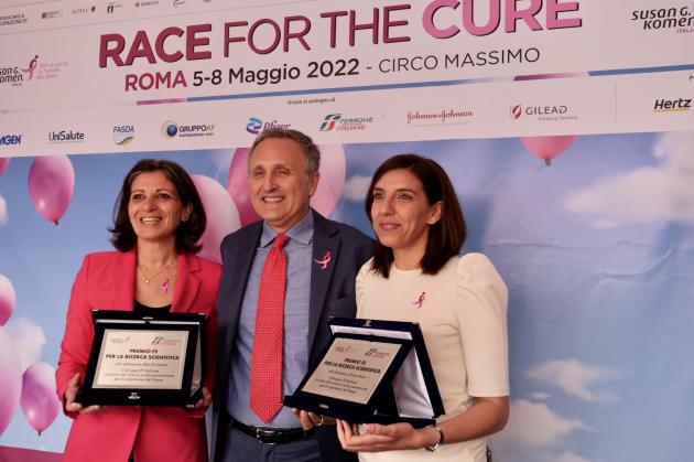 Race for the Cure, consegnato il Premio FS per la ricerca scientifica a due ricercatrici