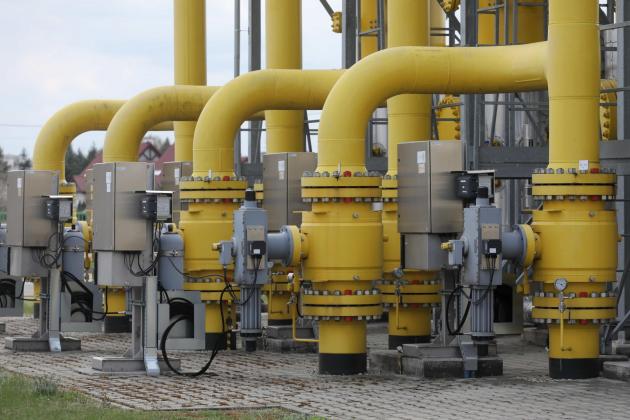 Corte dei Conti inchioda l’Ue: “Senza gas russo spesi 400 mld € nel 2022, Europa a rischio dipendenza USA per GNL”