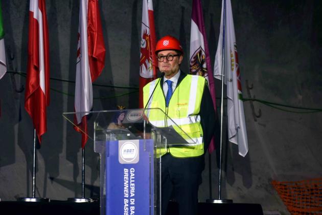 Webuild costruito tunnel di 24 km che collega Fortezza a Brennero: tempi di percorrenza ridotti del 70%
