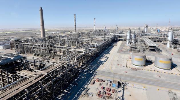 Sanzioni Russia, dopo accordo Ue petrolio a prezzi record: 120 dollari al barile