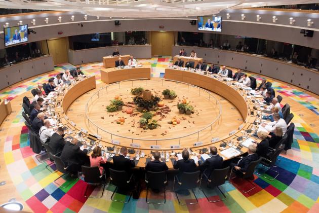 Embargo petrolio Russia, Telese: "Parac**ata". Caracciolo: "Successo? Sì, per Orban"