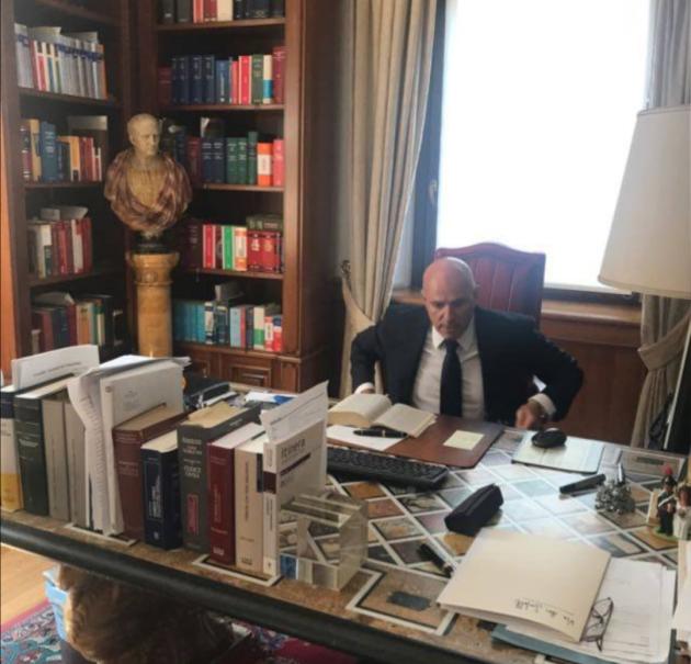 Elly Schlein, Giuseppe Conte e la "mutatio caparum"