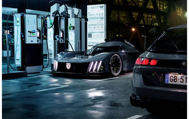 Peugeot torna alle gare con la nuova hypercar 9X8 elettrificata al 100 percento 